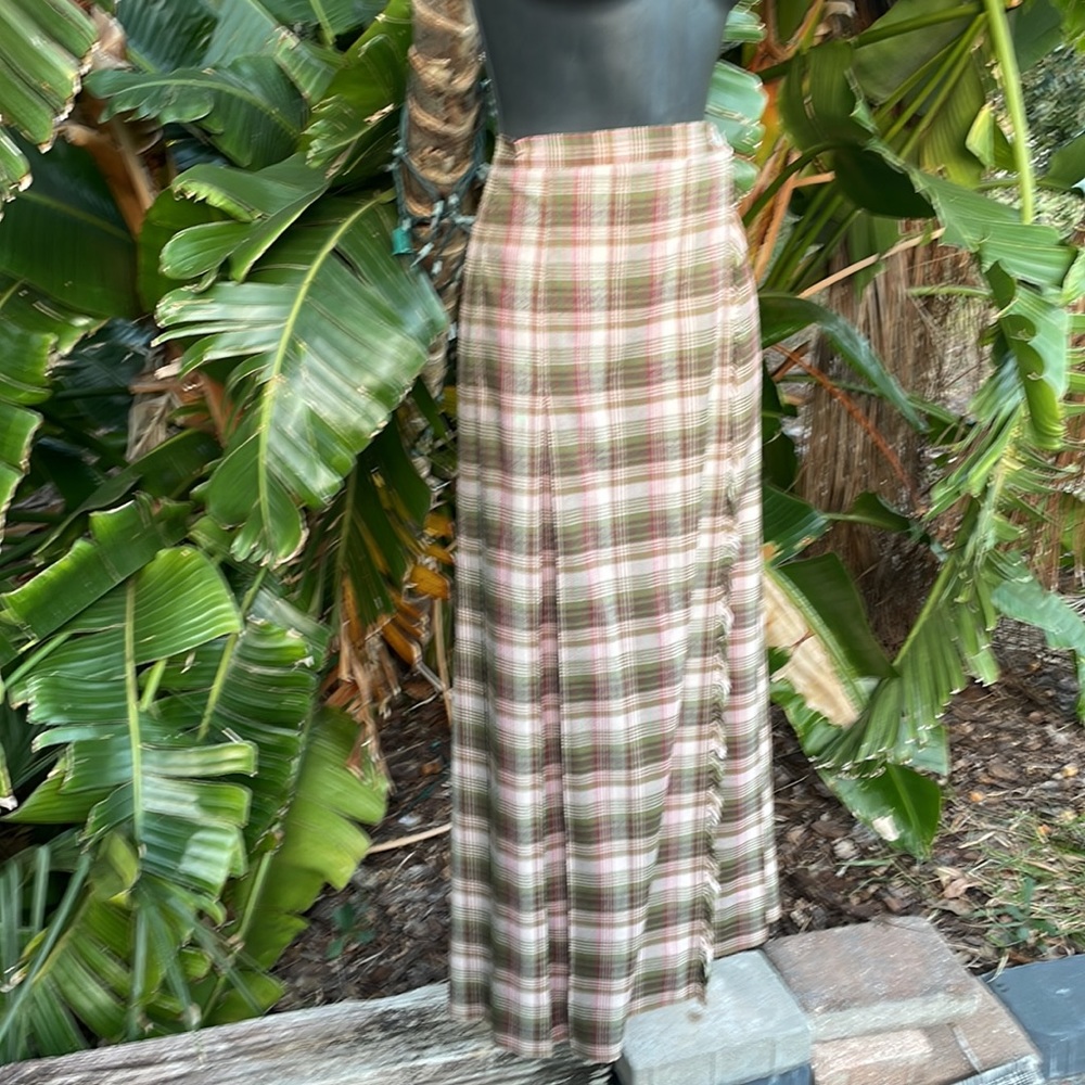 Susan Bristow, soft plaid, mid oxy with fringe